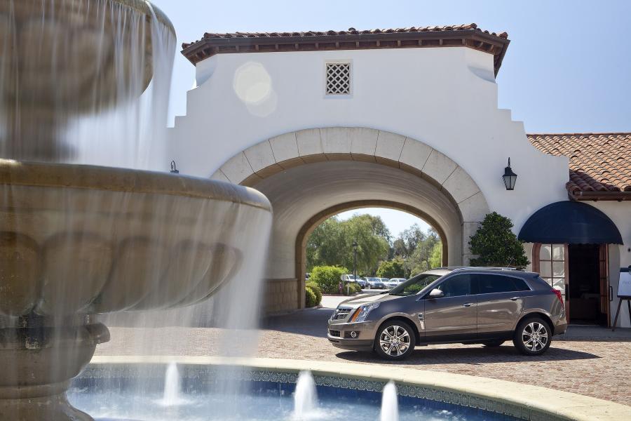  Cadillac SRX 2012 года  (фото 12 из 34)